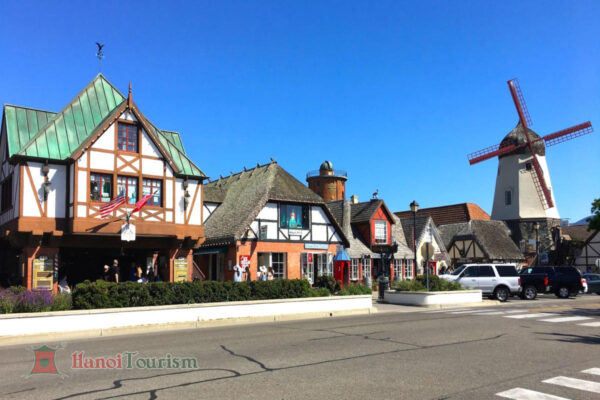 Ngôi làng Solvang – Hoa Kỳ