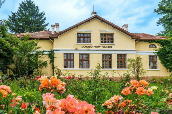 Bảo tàng Hoa Hồng – Kazanlak- Bulgaria