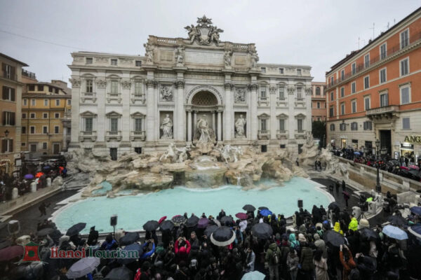 Đài phun nước Trevi – Rome- Ý