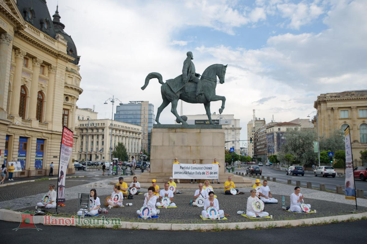 Quảng trường Cách mạng- Bucharest- ROMANIA