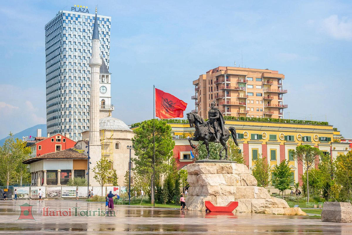 Quảng trường Skanderbeg – Tirana- Albania