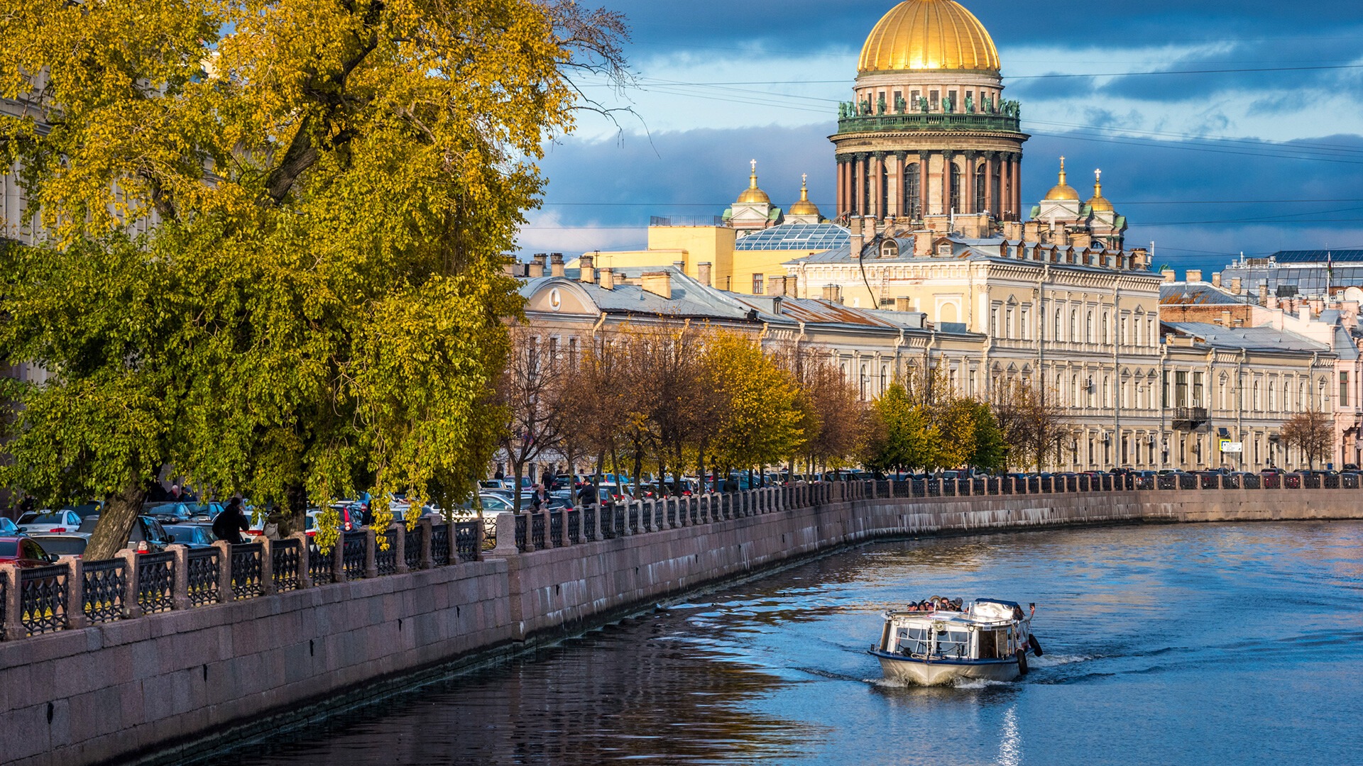 Saint Petersburg mùa thu